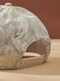 Howdy Camo Trucker Hat Detail 3 - TULLABEE