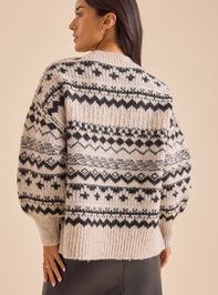 Freya Oversized Sweater Detail 5 - TULLABEE