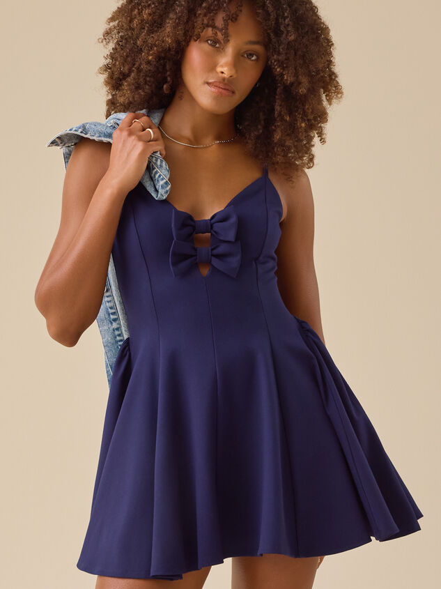 Parker Bow Mini Dress Detail 6 - TULLABEE