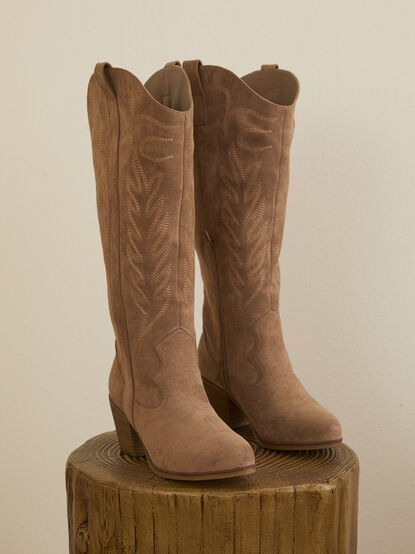 Sierra Wide Width & Calf Boots - TULLABEE