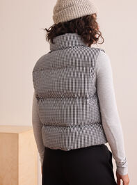 Gingham Goals Puffer Vest Detail 5 - TULLABEE