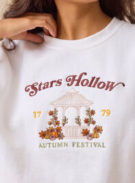 Stars Hollow Embroidered Sweatshirt Detail 3 - TULLABEE