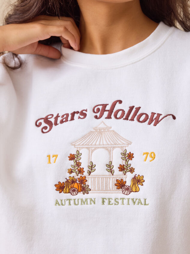 Stars Hollow Embroidered Sweatshirt Detail 3 - TULLABEE