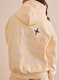 Stay Golden Hoodie - TULLABEE