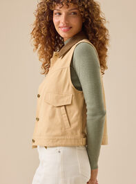Della Collared Barn Vest Detail 4 - TULLABEE