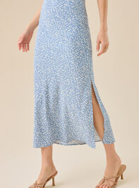 Amora Floral Midi Skirt Detail 4 - TULLABEE