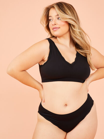 Seamless Ribbed Bralette - TULLABEE