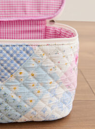 Cecile Quilted Makeup Bag Detail 5 - TULLABEE