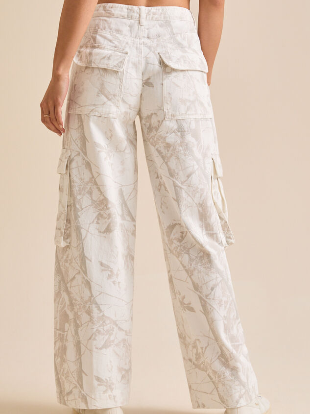 Makayla Camo Cargo Pants Detail 5 - TULLABEE