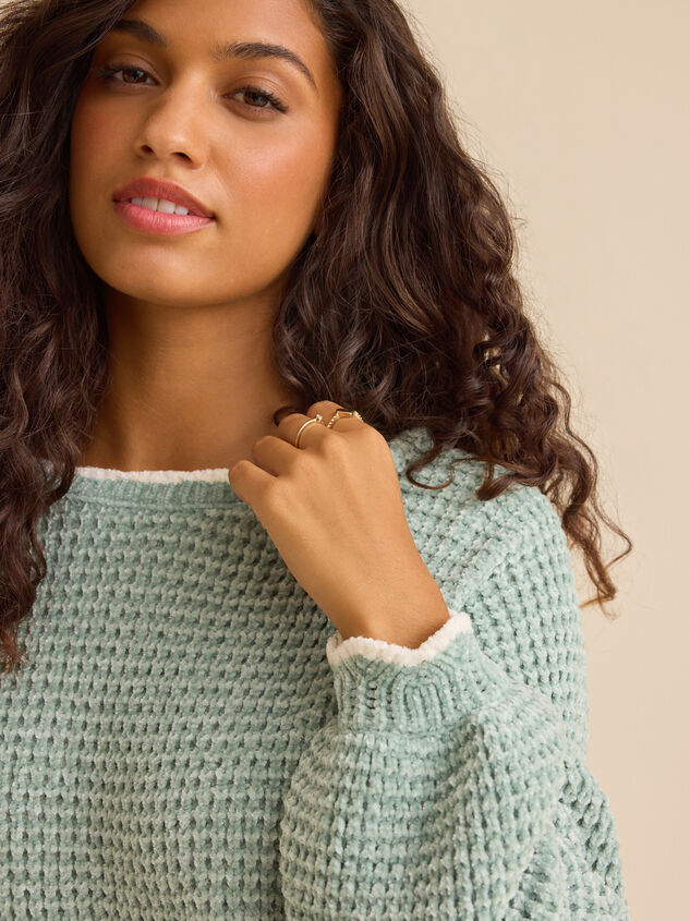 Amber Scalloped Trim Sweater Detail 3 - TULLABEE
