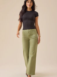 Noa Seamless Fitted Tee Detail 2 - TULLABEE