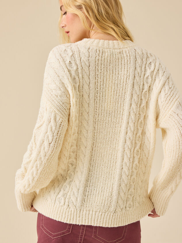 Kassidy Oversized Crew Neck Detail 4 - TULLABEE