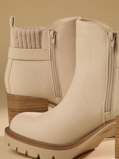 Callum Suede Booties - TULLABEE