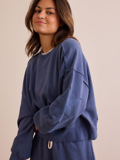 Rising Star Sweatshirt - TULLABEE