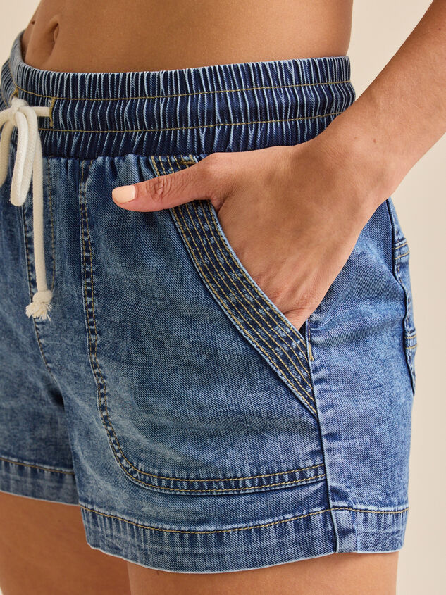 Carly Tie Front Shorts Detail 3 - TULLABEE