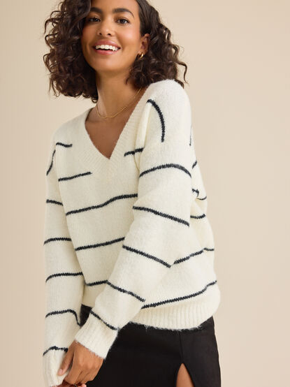 Lucian Striped V-Neck Sweater - TULLABEE
