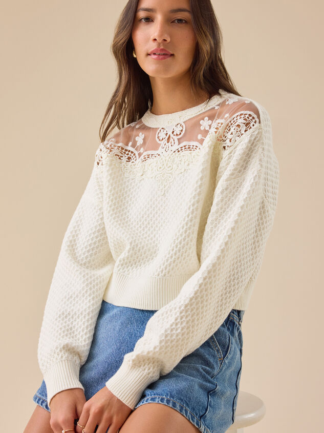 Gwen Lace Cropped Sweater Detail 3 - TULLABEE