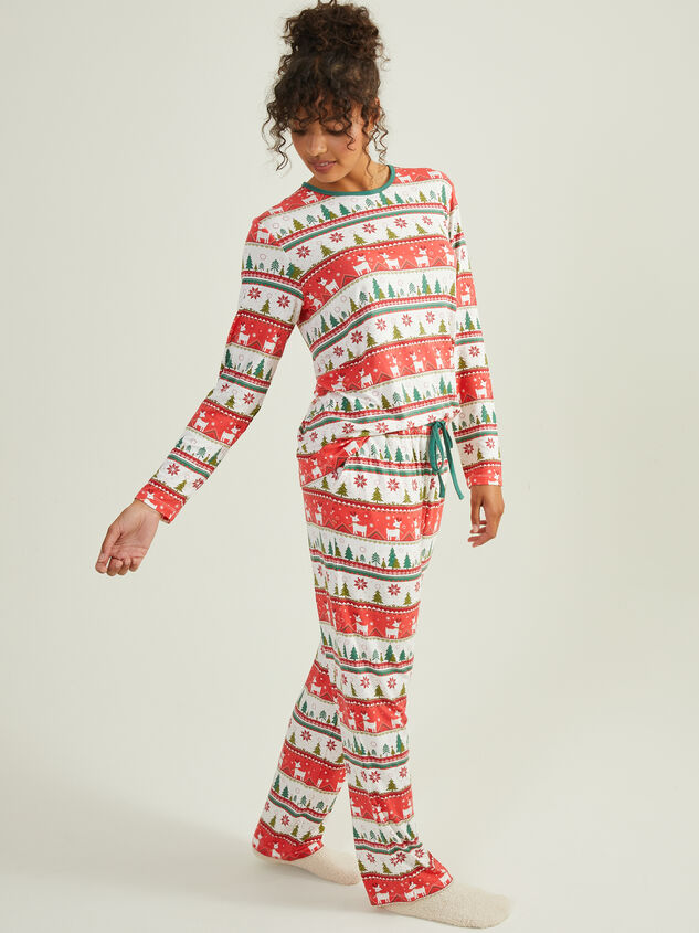 Festive Fair Isle Mama Pajama Set Detail 4 - TULLABEE