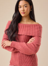Molly Off-Shoulder Sweater Detail 2 - TULLABEE