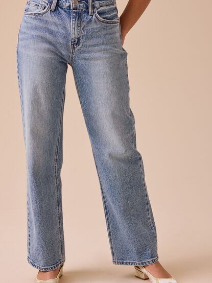 Amberlyn Straight Leg Jean - TULLABEE