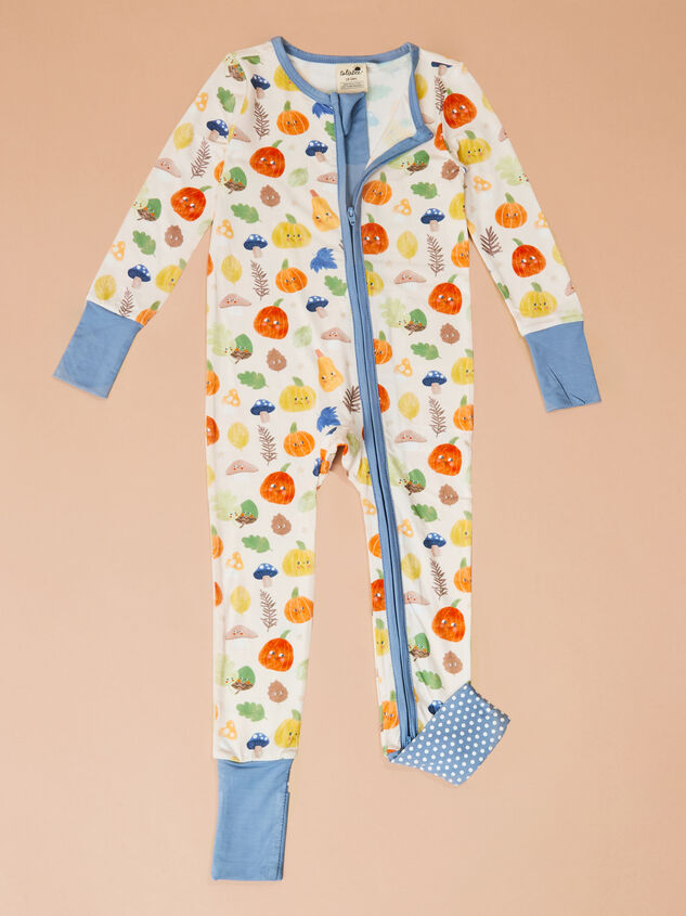 Fall Friends Sleeper Detail 3 - TULLABEE