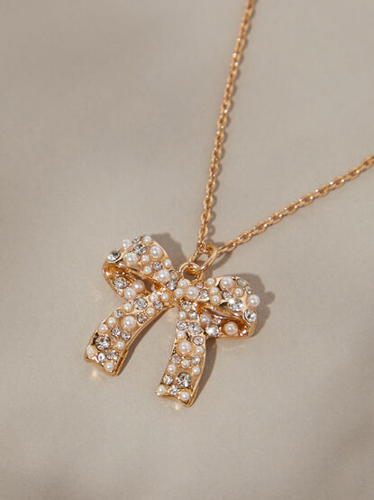 Pearl Encrusted Bow Necklace - TULLABEE