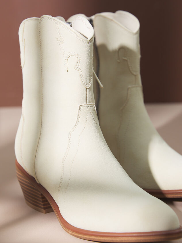 Kiarra Western Bootie Detail 5 - TULLABEE