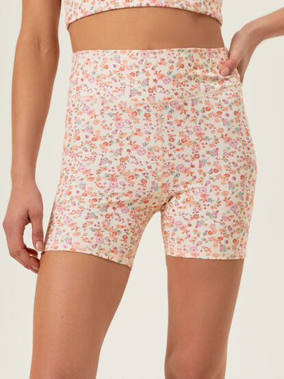 Keep It Up Floral Biker Shorts - TULLABEE
