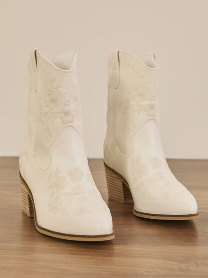 Melodi Wide Width Booties - TULLABEE