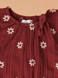 Hallie Embroidered Daisy Bubble by Mud Pie Detail 2 - TULLABEE
