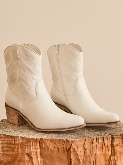 Remy Mini Western Booties - TULLABEE