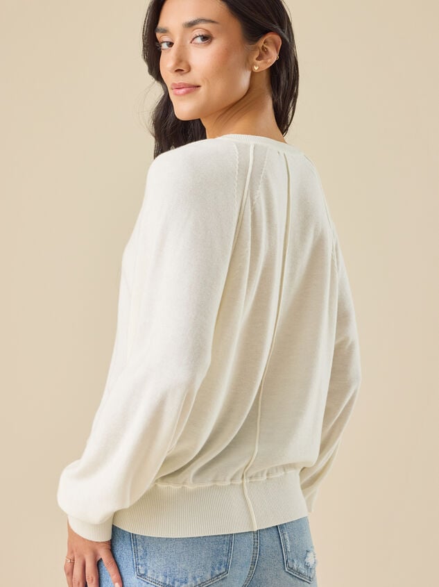 Emilie Henley Pullover Detail 5 - TULLABEE