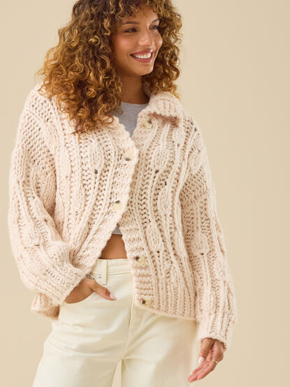 Jacqueline Chunky Cardigan - TULLABEE