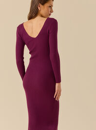 Brooklyn V-Neck Sweater Dress Detail 3 - TULLABEE