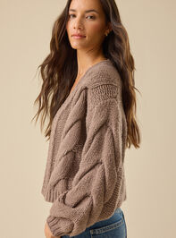 Jessa Cable Knit Cardigan Detail 3 - TULLABEE