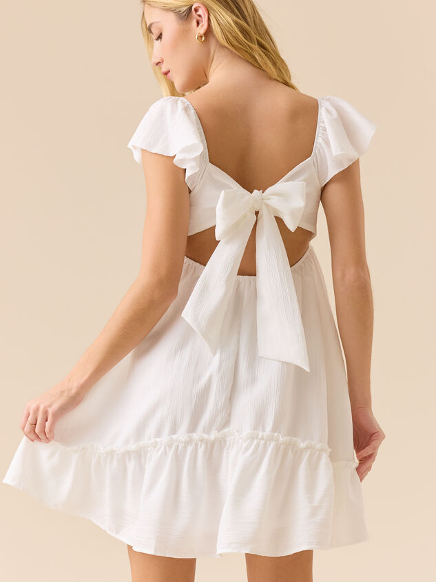 Gianna Flutter Sleeve Linen Tie Back Dress Detail 2 - TULLABEE