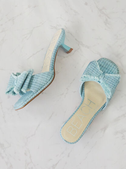 Penelope Kitten Heels by Matisse - TULLABEE