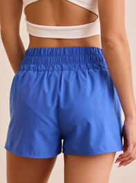 Varsity Stripe Shorts Detail 4 - TULLABEE