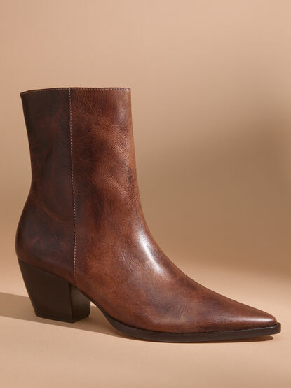 Caty Vintage Bootie - TULLABEE