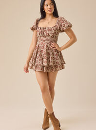 Penelope Puff Sleeve Romper Detail 3 - TULLABEE