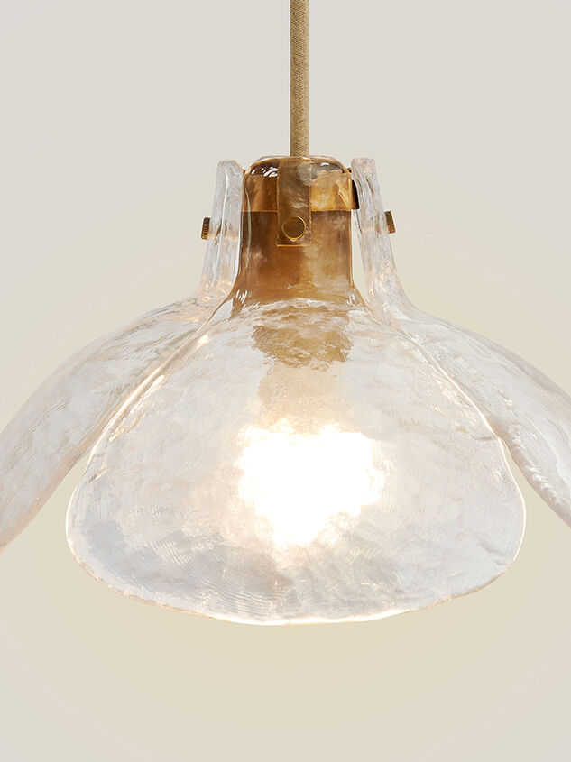 Flora Glass Pendant Detail 3 - TULLABEE