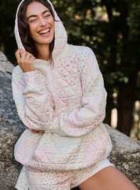 Move Free Patchwork Hoodie Detail 8 - TULLABEE