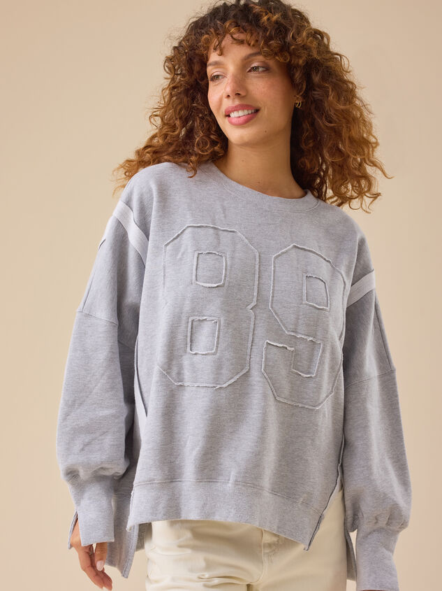 89 Varsity Mama Sweatshirt - TULLABEE