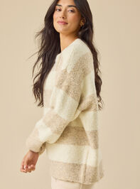 Mindy Oversized Rugby Sweater Detail 3 - TULLABEE