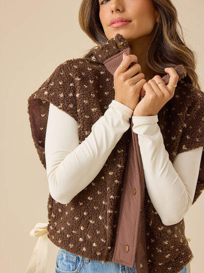 Soren Sherpa Vest - TULLABEE