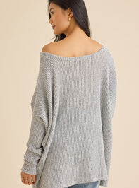 Liddy Oversized Sweater Detail 4 - TULLABEE