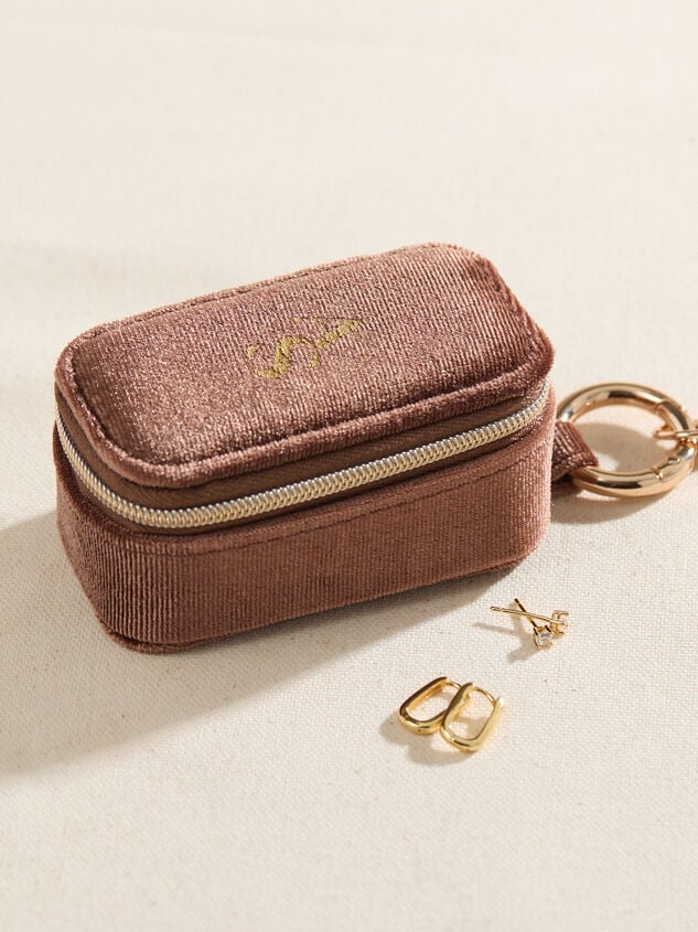 Velvet Jewelry Box Keychain With Earrings - TULLABEE