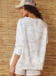 Off Track Notch Oversized Sweatshirt Detail 4 - TULLABEE