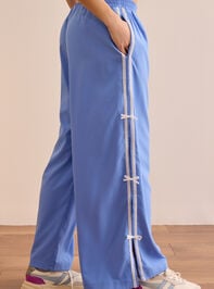 Go Further Wide Leg Bow Pants Detail 3 - TULLABEE
