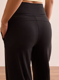 Reset Wide Leg Leggings Detail 5 - TULLABEE